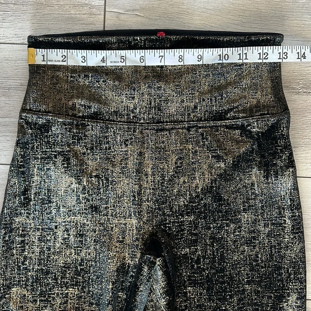 Spanx velvet shine leggings size medium